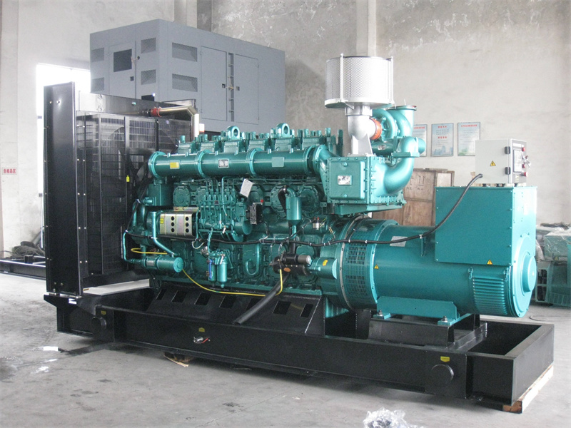 溆浦200KW 柴油发电机的油耗是多少?
